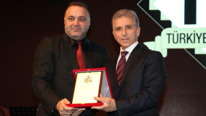 Ali Düşmez'e ödül