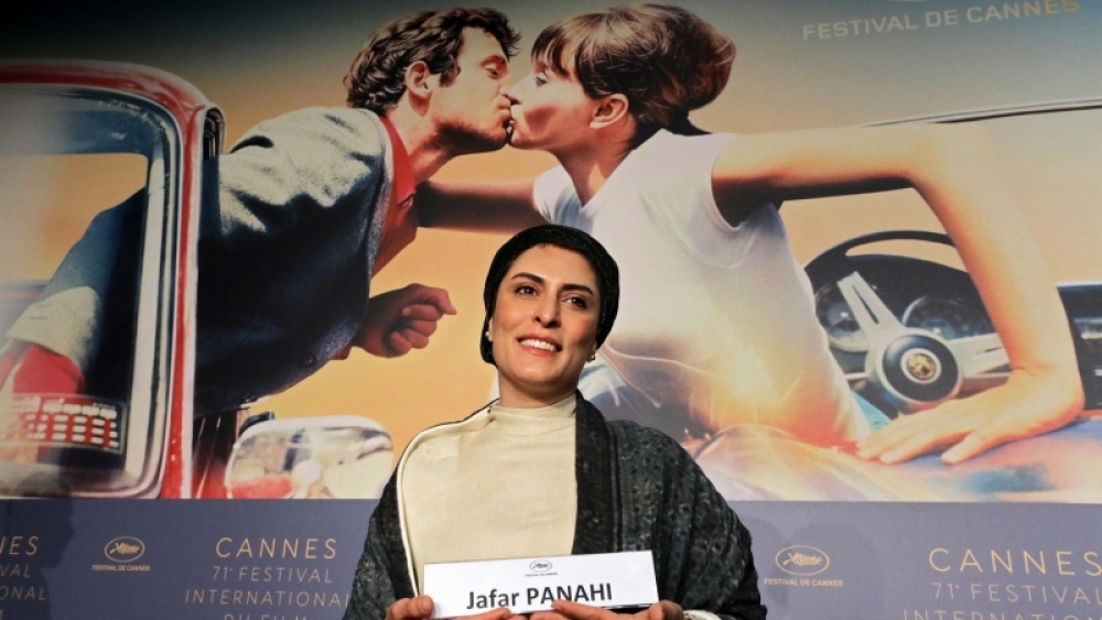 Barred İranlı yönetmen Cannes alkış ayakta duruyor   