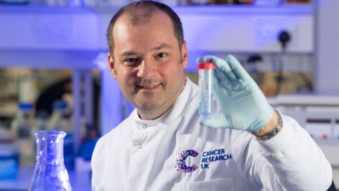 Cardiff bilimadamı yumurtalık kanseri ile savaşmak için virüsü 'eğitiyor'