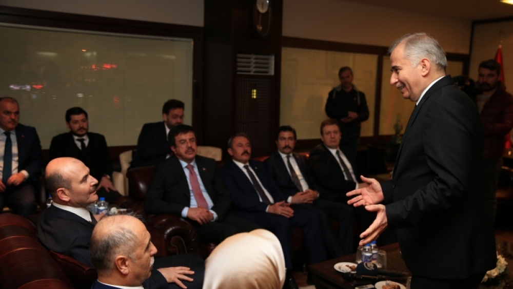Denizli Büyükşehir Belediye Başkanı Osman Zolan'a övgü