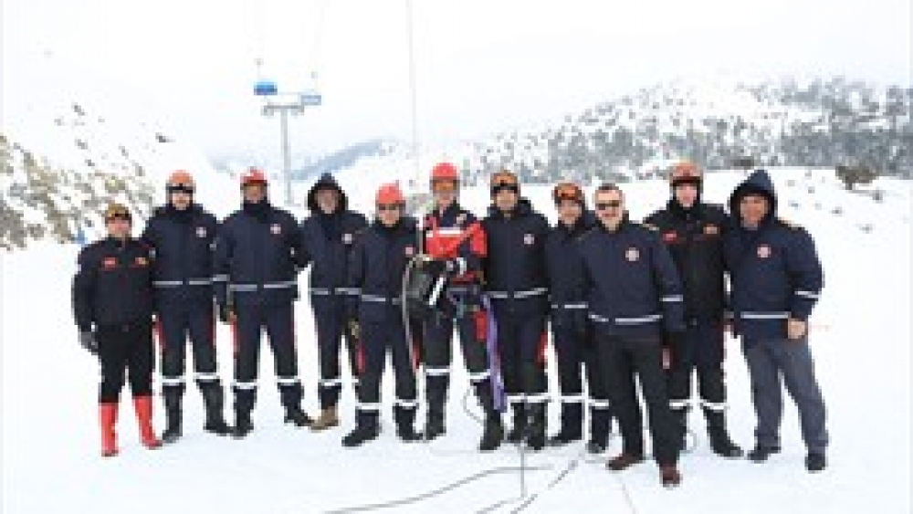 Denizli Kayak Merkezi’nde nefes kesen tatbikat