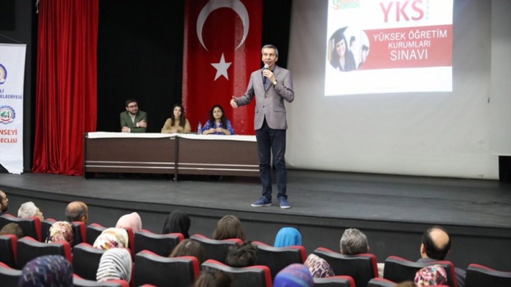 Denizli'de Eğitim için El Ele’den velilere seminer