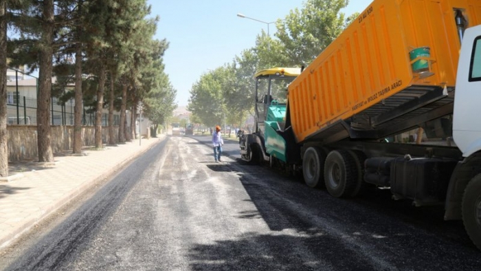 Elazığ'da Yol Çalışmaları Devam Ediyor
