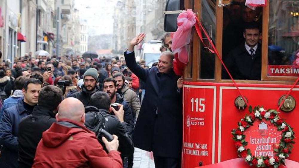 İstanbul Nostaljik Tramvayına kavuştu