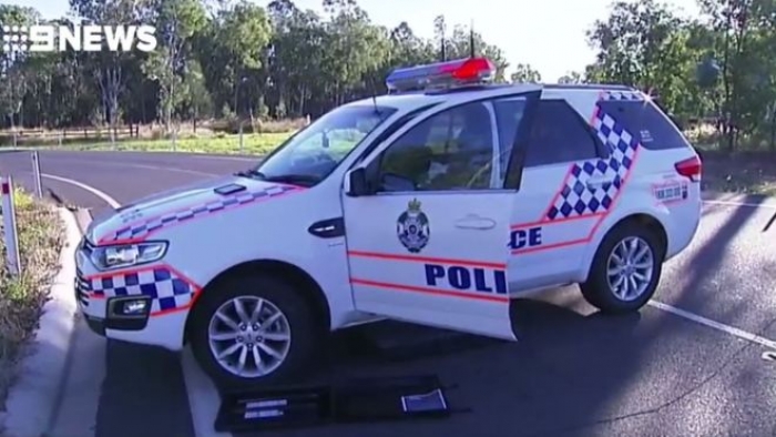 Keşif silahlı polisi, Queensland'de polis öldürdükten sonra vuruldu