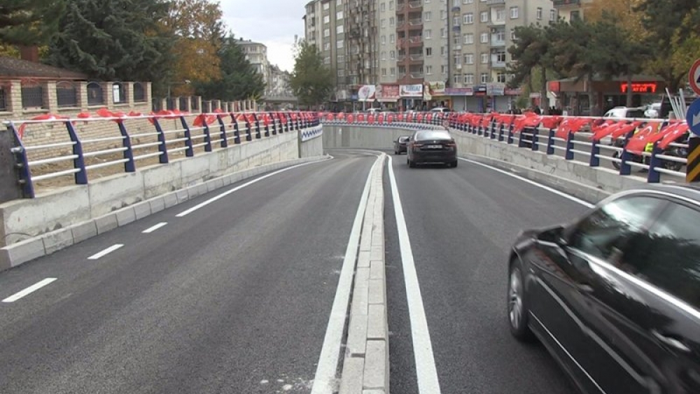 Orduevi Katlı Kavşak Projesinin Alt Geçitleri Trafiğe Açıldı