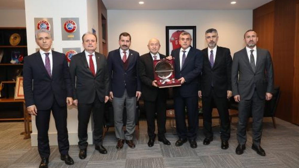 Şanlıurfa Büyükşehir Belediye Başkanı Beyazgül'den Özdemir'e ziyaret