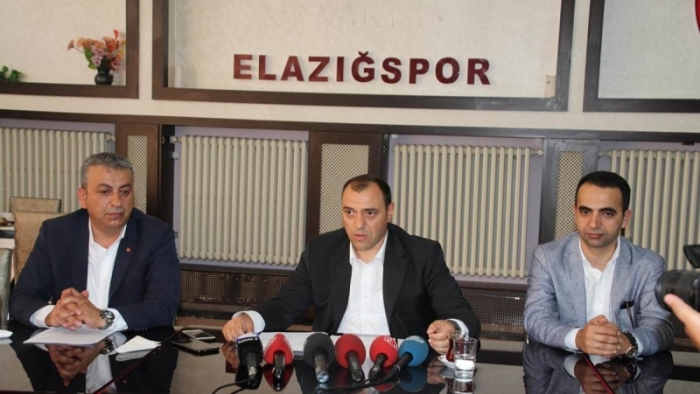 Vali Çetin Oktay Kaldırım Elazığspor’u Ziyaret Etti